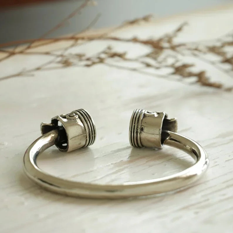 Biker Piston Skull Bracelet๐ฅ