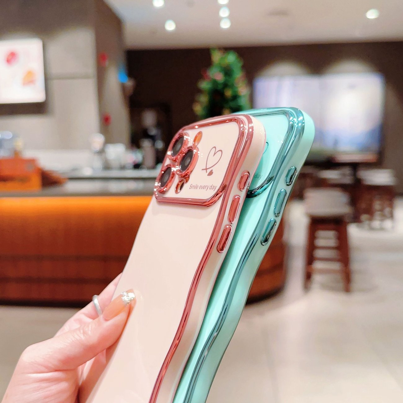 (🔥Last Day 60% OFF) - Stylish Wave Edged Electroplated Heart Lens Protector Anti-Drop Case for iPhone