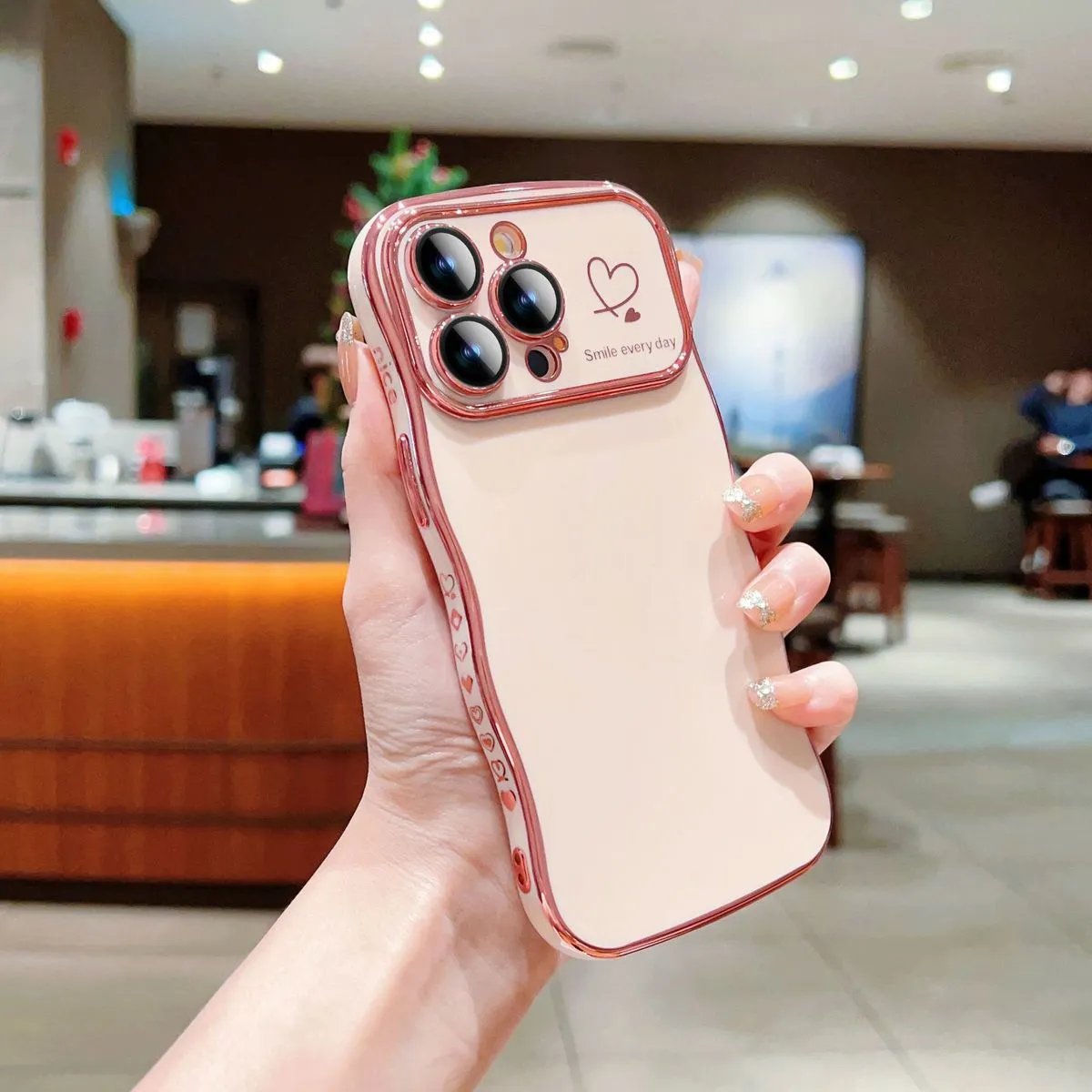 (🔥Last Day 60% OFF) - Stylish Wave Edged Electroplated Heart Lens Protector Anti-Drop Case for iPhone