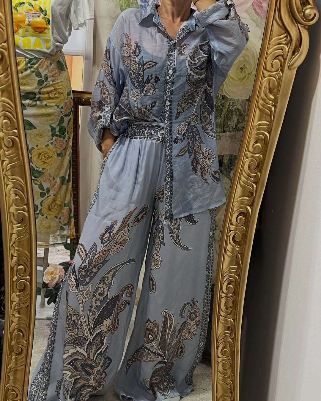 Comfortable and Chic Paisley Print Loungewear Set