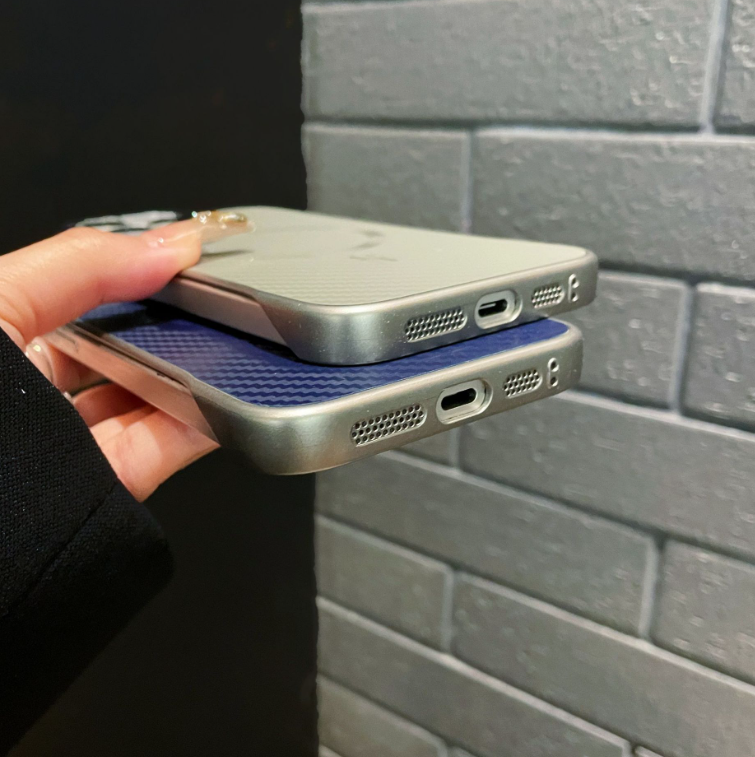 Borderless Kevlar Phone Case-Magnetic Charging Compatible