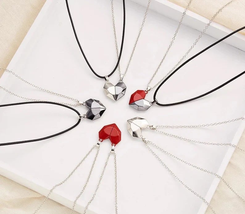 Couples Magnetic Heart Pendants (2Pcs)
