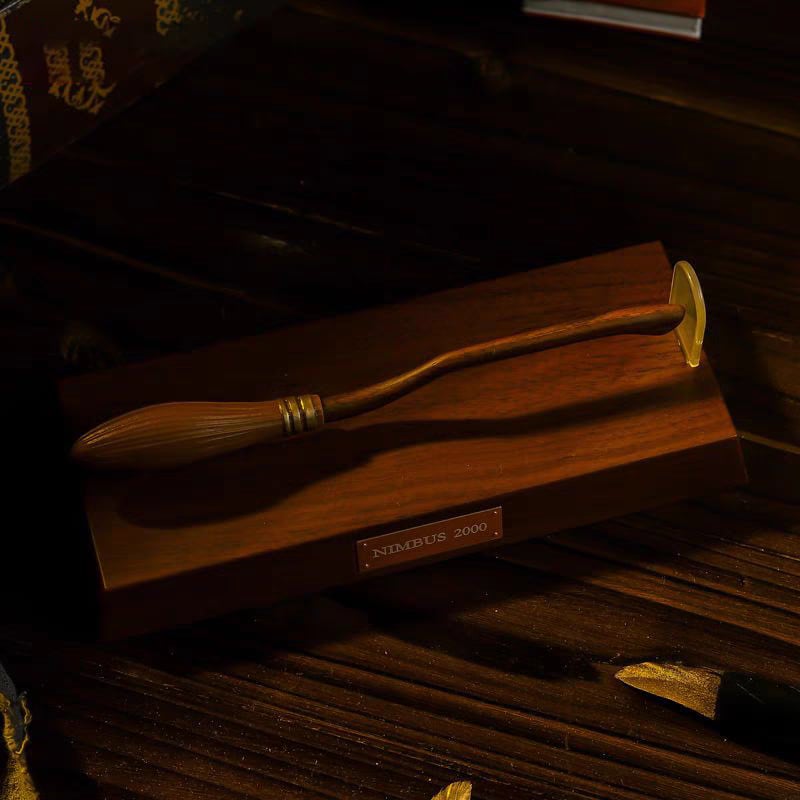 (🔥This Week's Special Offer 49% OFF)🖋️Fliegender Nimbus 2000 Magical Flying Pen