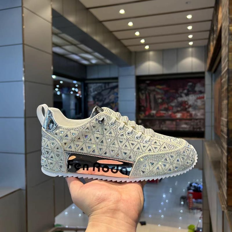 Diamond-encrusted Sneakers for Men👟