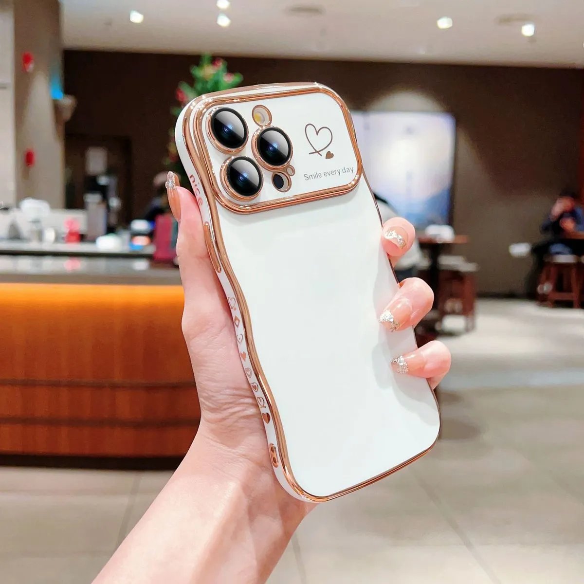 (🔥Last Day 60% OFF) - Stylish Wave Edged Electroplated Heart Lens Protector Anti-Drop Case for iPhone