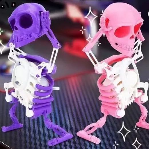 Dancing and Swinging 3D Skull Toy